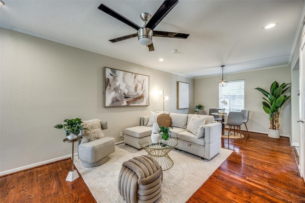 Property Photo:  5010 N Hall Street  TX 75235 