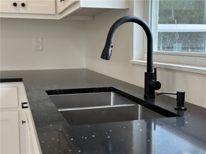 Property Photo: 704 S Hico Street AR 72761