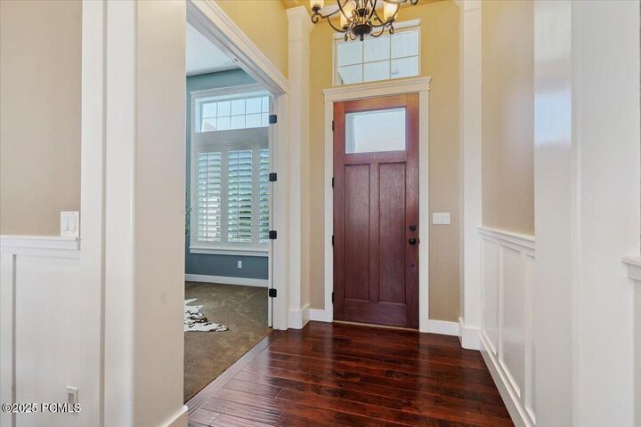 Property Photo: 3518 Sunrise Circle UT 84050