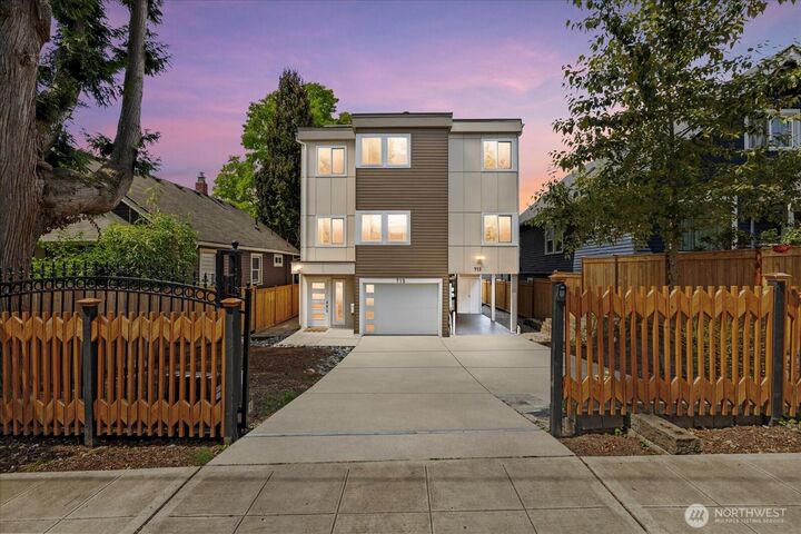 Property Photo:  713  28th Avenue S  WA 98144 