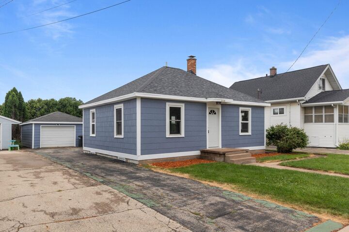 Property Photo: 1114 W 6th Avenue WI 54902
