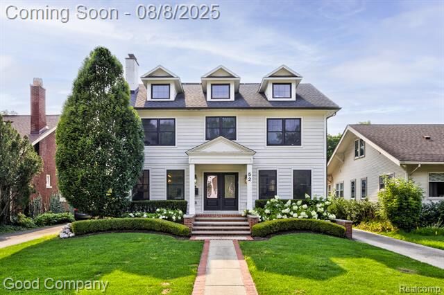 Property Photo:  