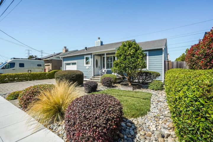 Property Photo:  16 North Rochester Street  CA 94401 