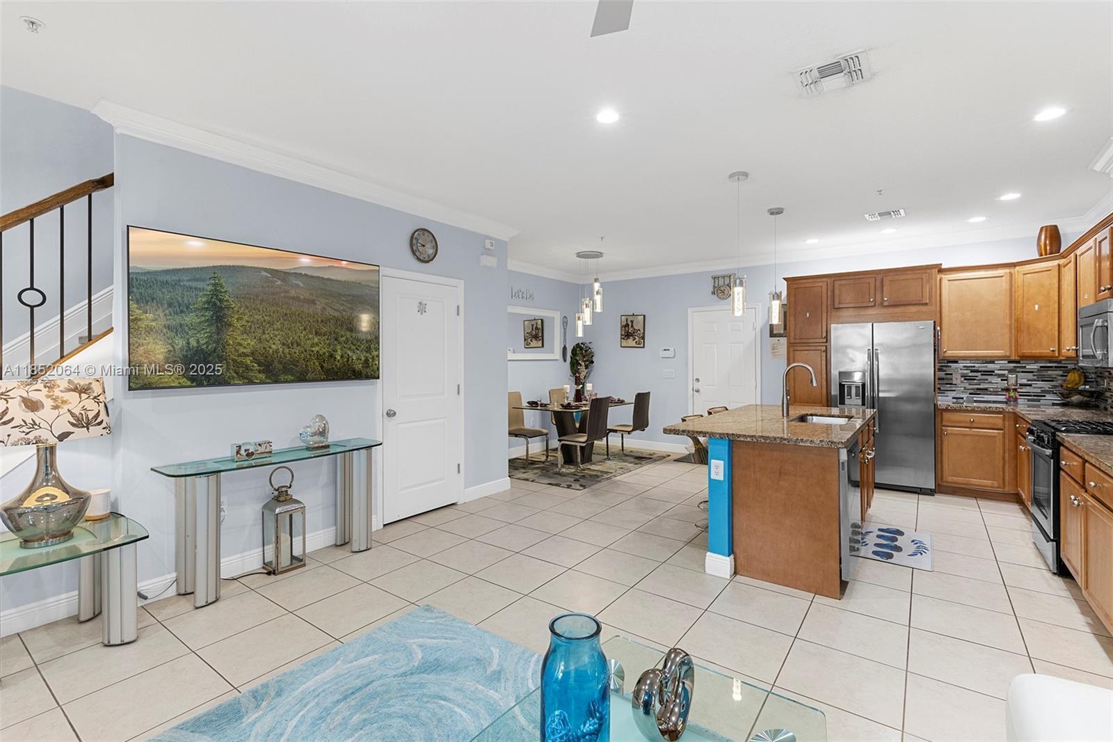 Property Photo:  3331 NW 125th Way  FL 33323 