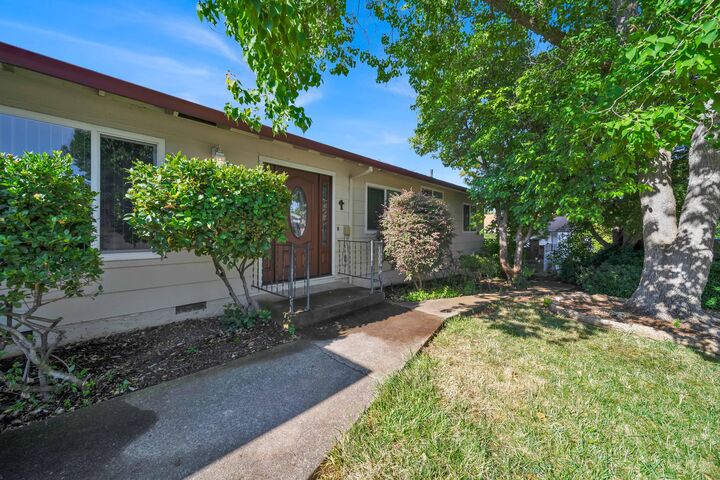 1283 Denton Way  Redding CA 96002 photo