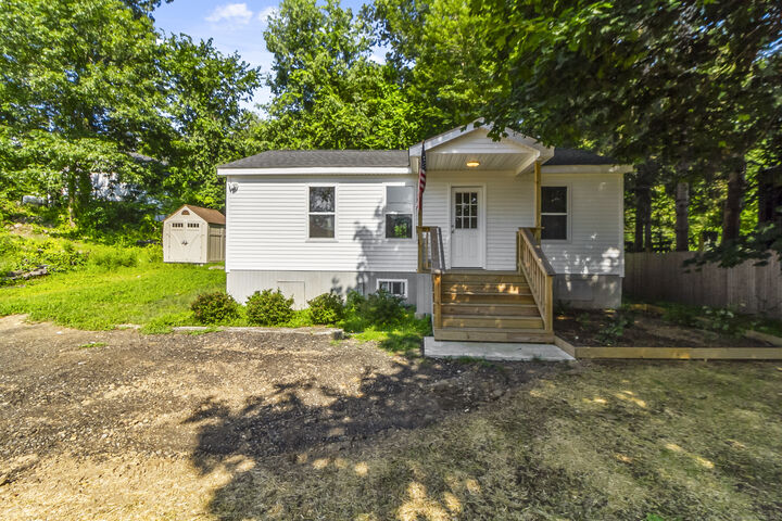 Property Photo:  10 Deerfield Road  CT 06812 