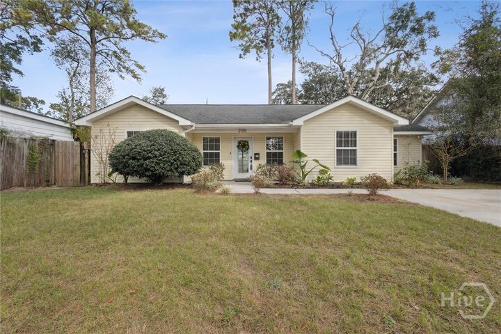 Property Photo: 2120 Vermont Avenue GA 31404