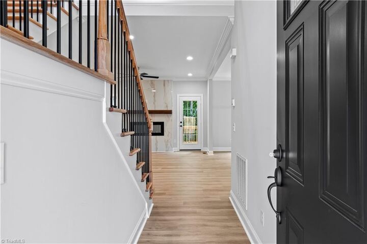 Property Photo: 5092 River Chase Ridge NC 27104
