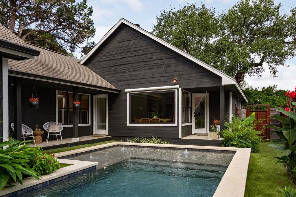 Property Photo: 1709 Alta Vista Ave TX 78704