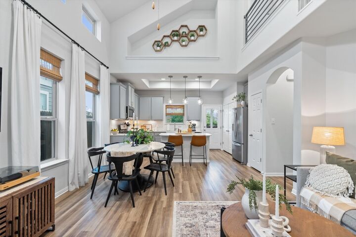 1507 Falconer Way 68  Austin TX 78748 photo