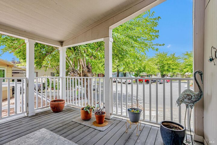 Property Photo:  817 Corte Azul Court  CA 94928 
