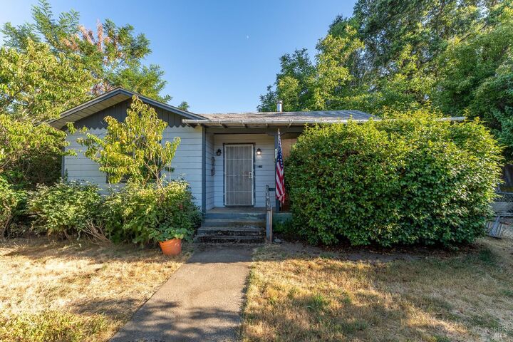 283 E Valley Street  Willits CA 95490 photo