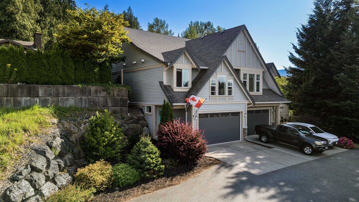 Photo de la propriété: 5257 Markel Drive 2 BC V2R 5R9