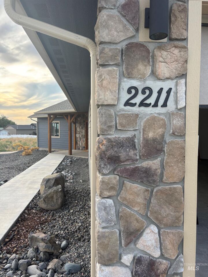 2211 Powers Drive  Lewiston ID 83501 photo