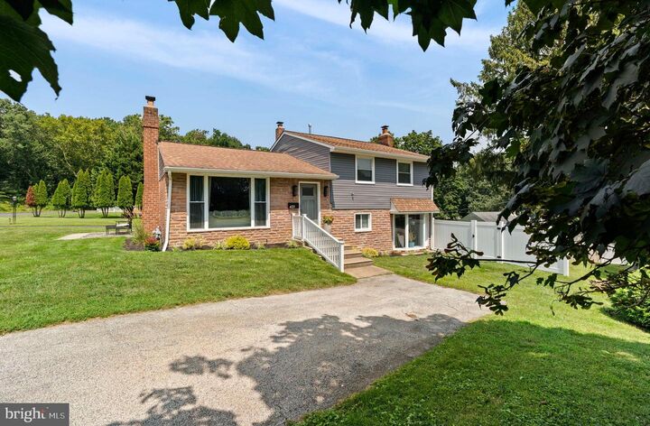 Property Photo: 431 Penn Lane PA 19064