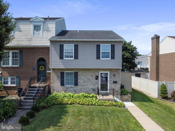 Property Photo: 840 Woodlawn Drive PA 17201