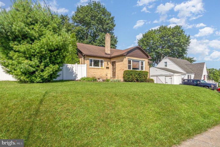 Property Photo: 310 S Broad Street PA 17055