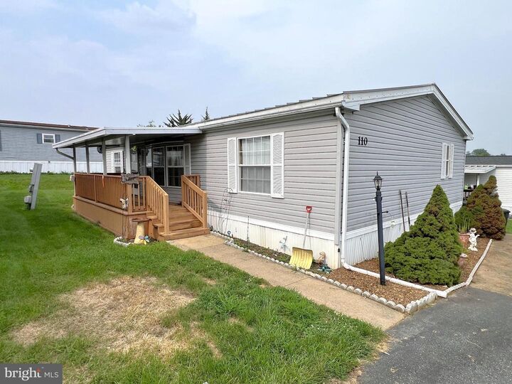 Property Photo:  110 Clearfield Court E  PA 17603 