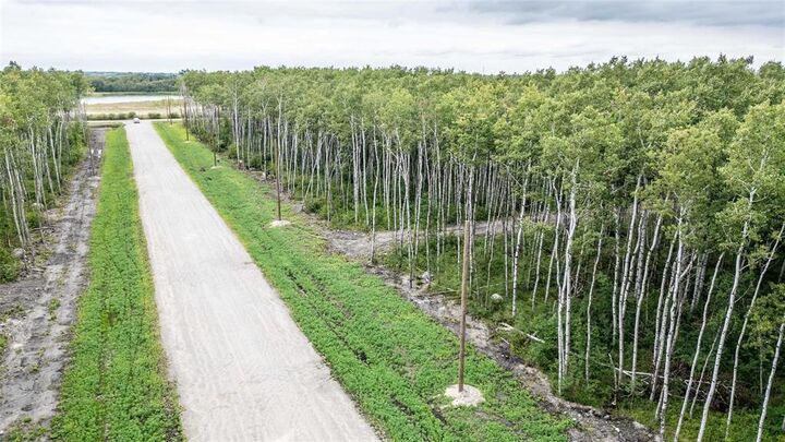 Property Photo:  32 Kingsdale Place  MB R5G 1L9 