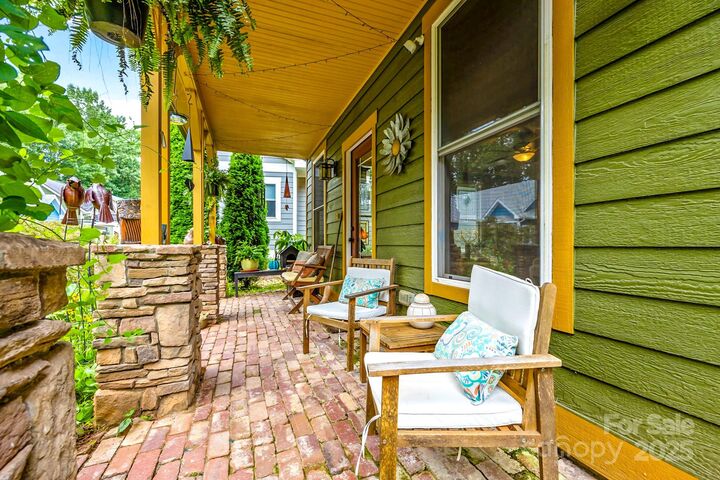 Property Photo: 26 Destination Drive NC 28806