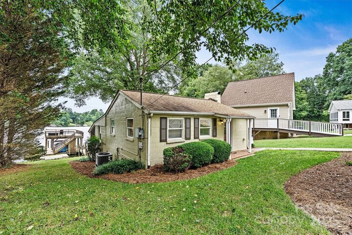 Property Photo:  510 Ben Eller Lane  NC 28681 
