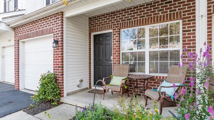 Property Photo:  634 Grove Circle  OH 43230 