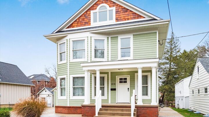 Property Photo:  414 E College Street  OH 43023 