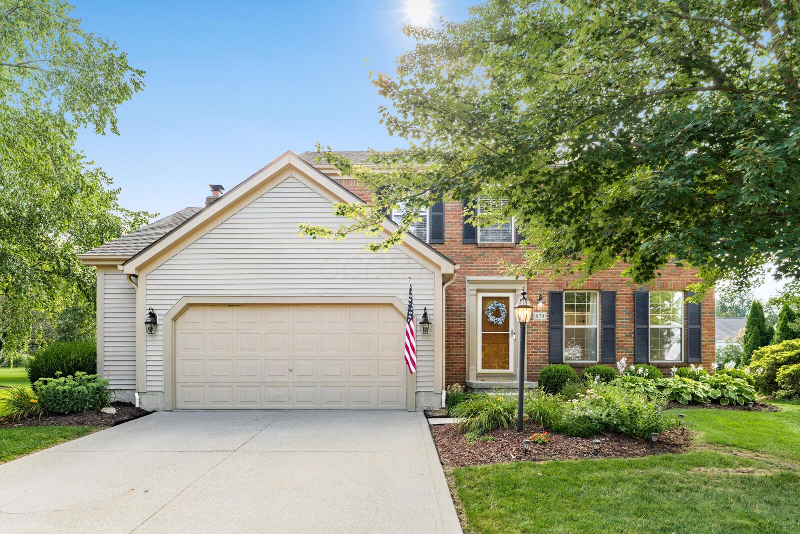 Property Photo:  824 Elgin Circle  OH 43147 
