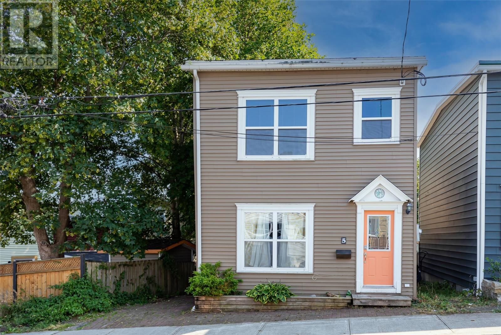 Property Photo:  5 Franklyn Avenue  NL A1C 4K9 