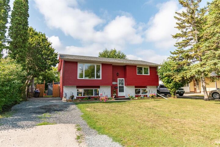 740 Christie Avenue  Selkirk MB R1A 2H9 photo