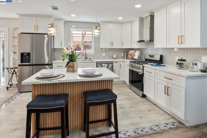 Property Photo: 974 Ventura Ave CA 94551