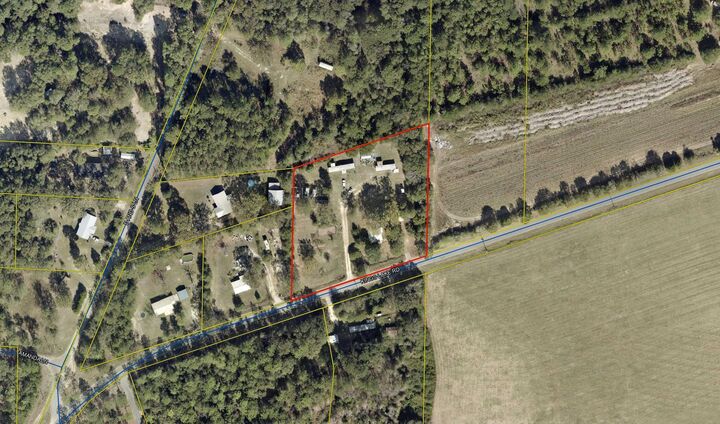 Property Photo:  4103 King Lake Road  FL 32433 