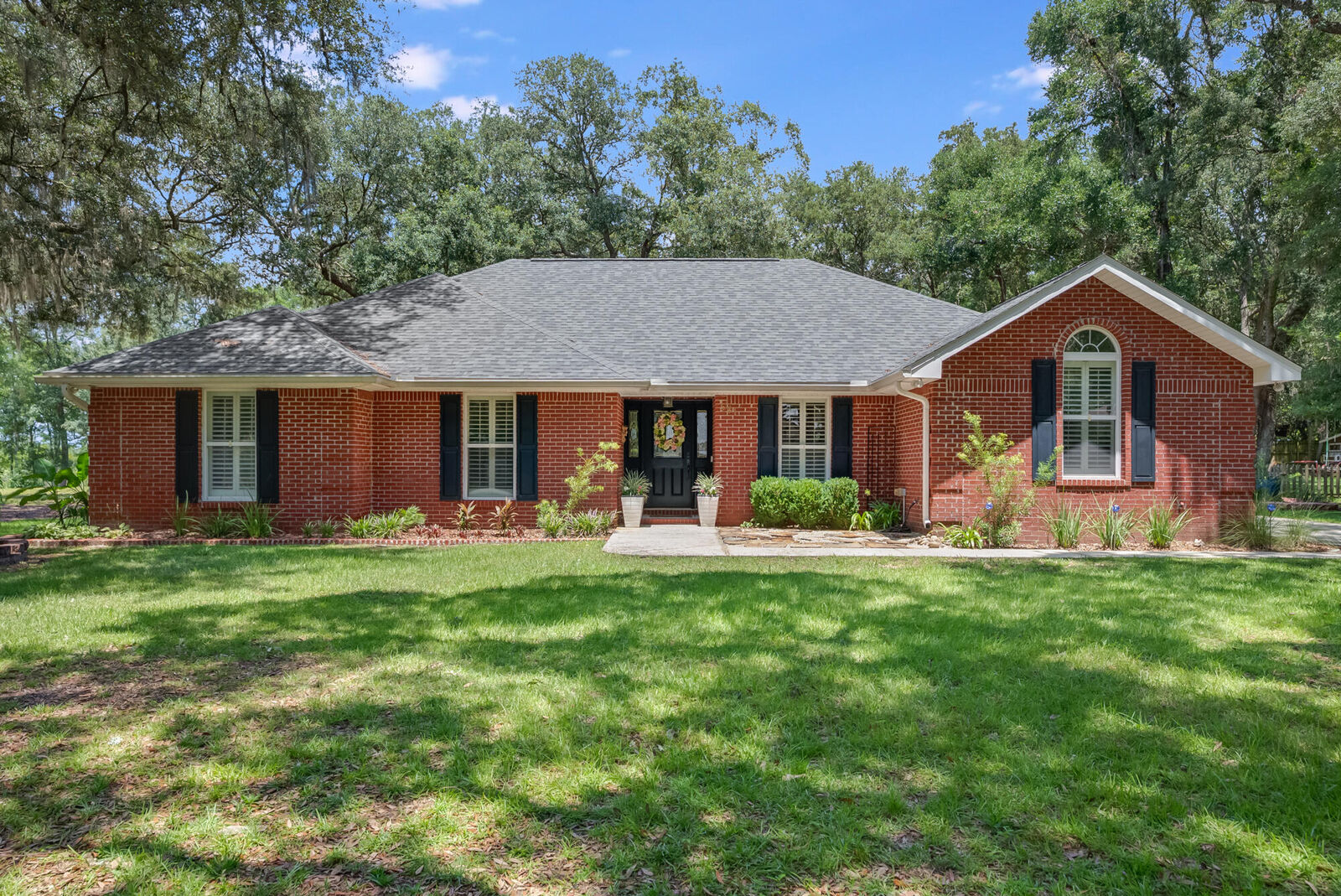Property Photo:  541 Waterview Cove Drive  FL 32439 