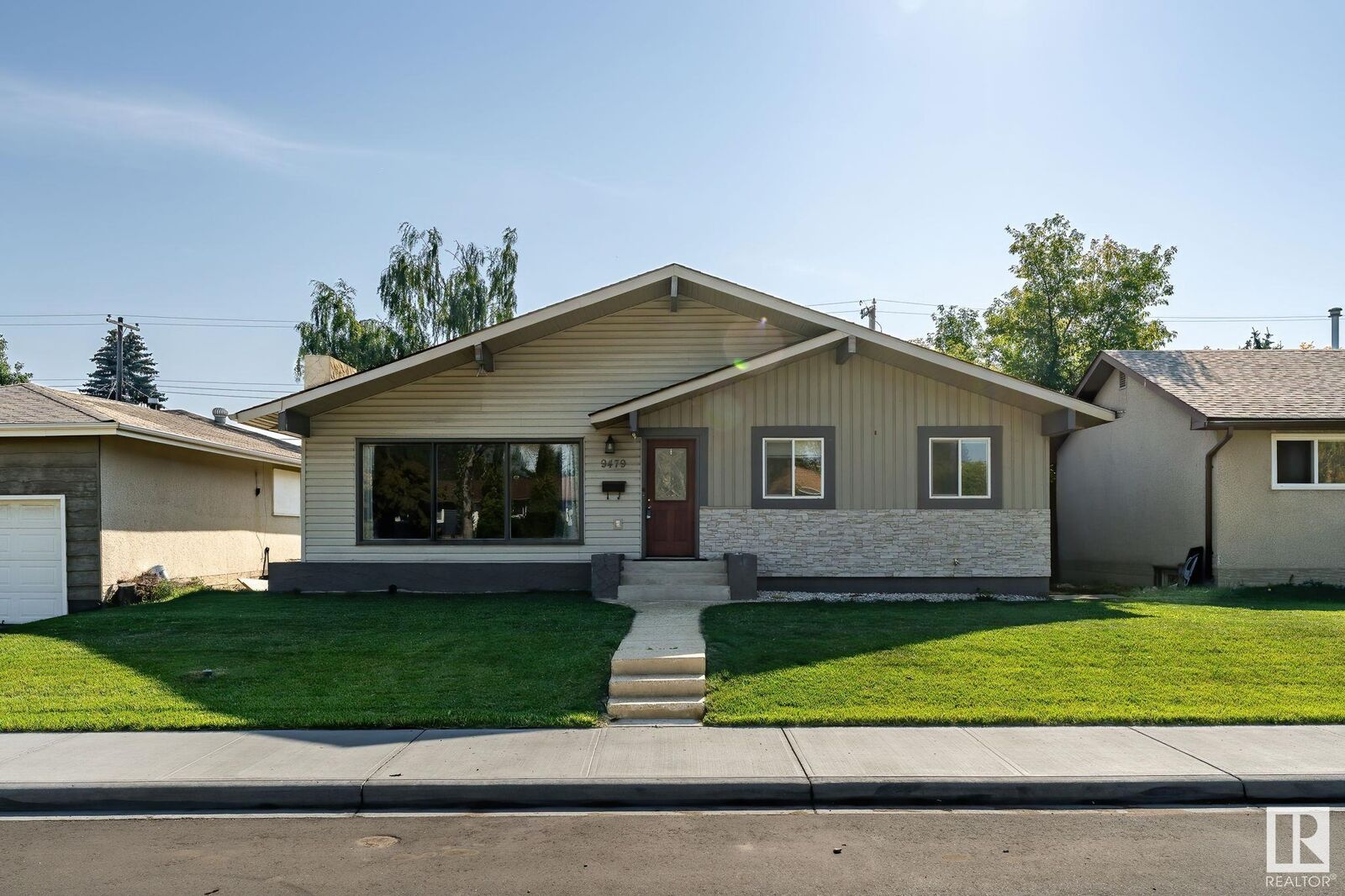 Property Photo:  9479 75 Street NW  AB T6C 4H6 