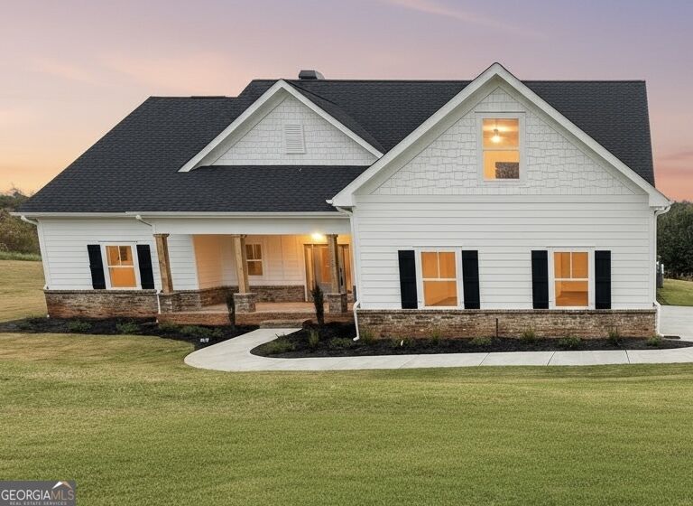 Property Photo:  323 Sweetgrass Drive  GA 30535 