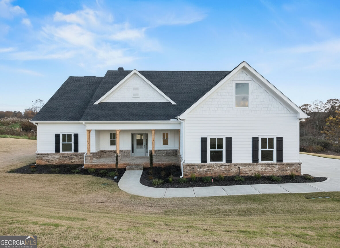 Property Photo:  323 Sweetgrass Drive  GA 30535 