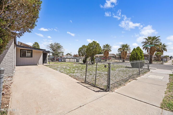 Property Photo:  9101 Persimmon Street  TX 79924 
