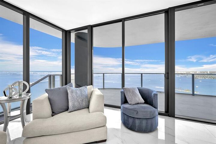 700 NE 24th St 4501  Miami FL 33137 photo