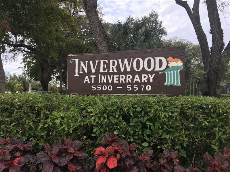 Property Photo: 5530 NW 44th St 301C FL 33319