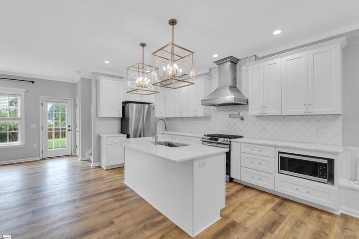 Property Photo: 110 Nobska Light Court SC 29681