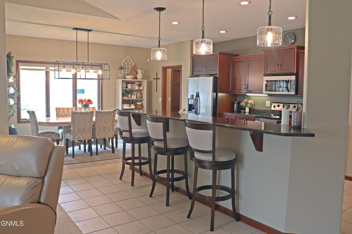 Property Photo: 804 Santa Fe Avenue ND 58504