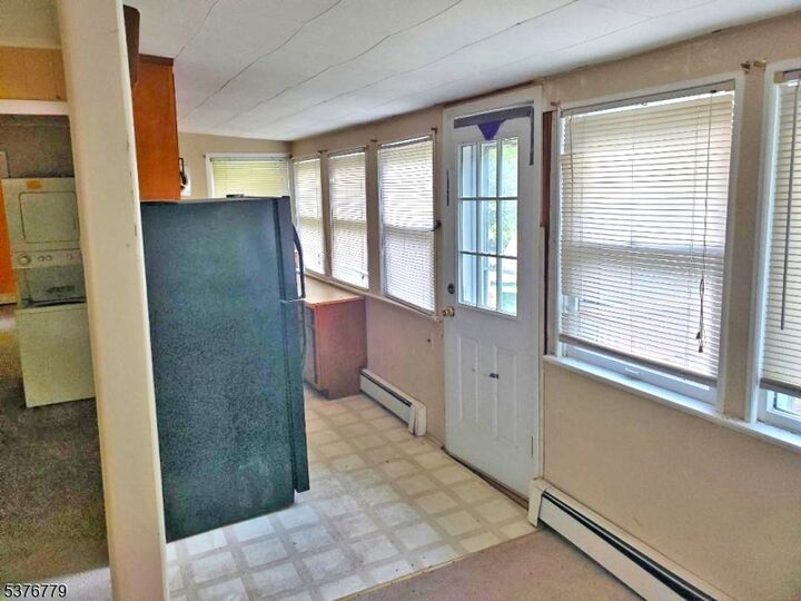 Property Photo: 4 Village Pl NJ 07438