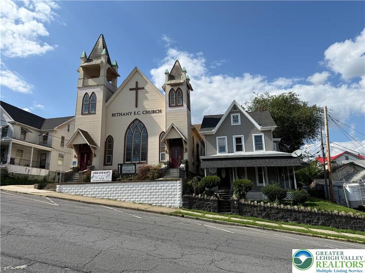 Property Photo:  216 North Street  PA 18235 