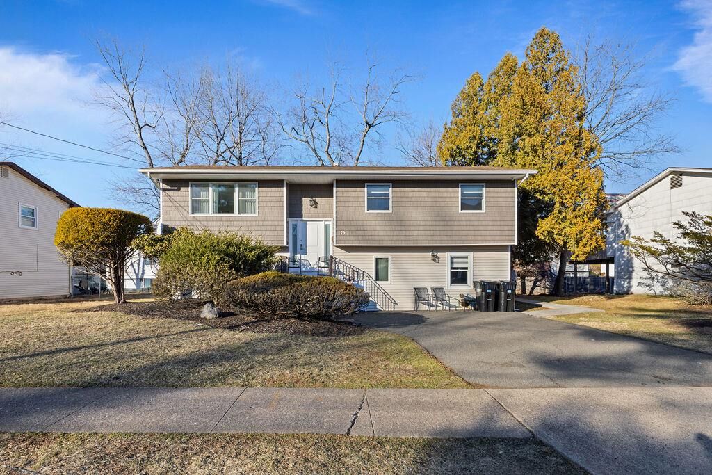 Property Photo:  79 Francis Place  NY 10977 