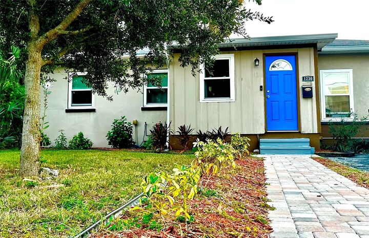 Property Photo:  1230 32nd Street N  FL 33713