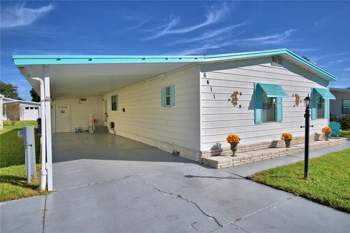 Property Photo: 6411 Oak Grove Drive SE FL 33884