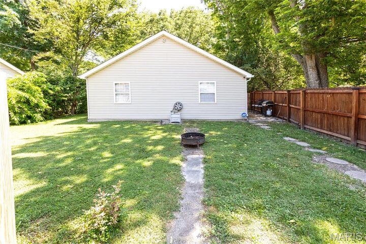 Property Photo: 105 N Edison Street IL 62243