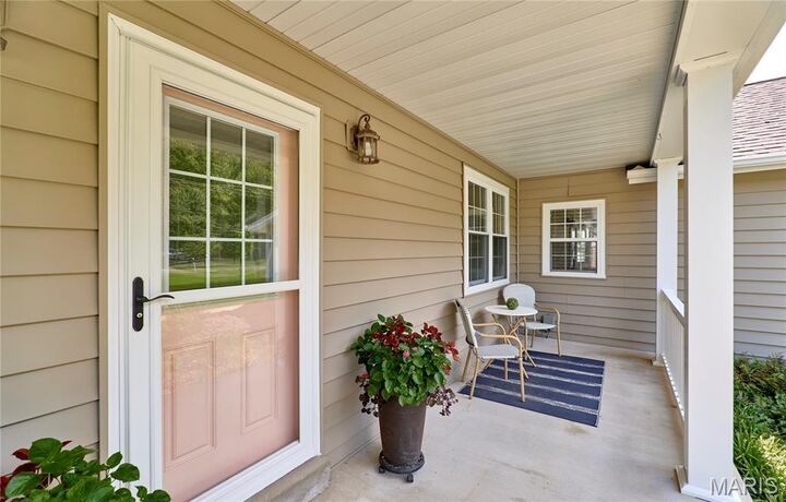Property Photo: 930 New Ballwin Road MO 63021
