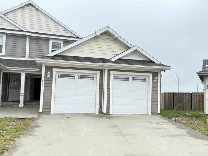 Property Photo: 3401 15th St NW ND 58703