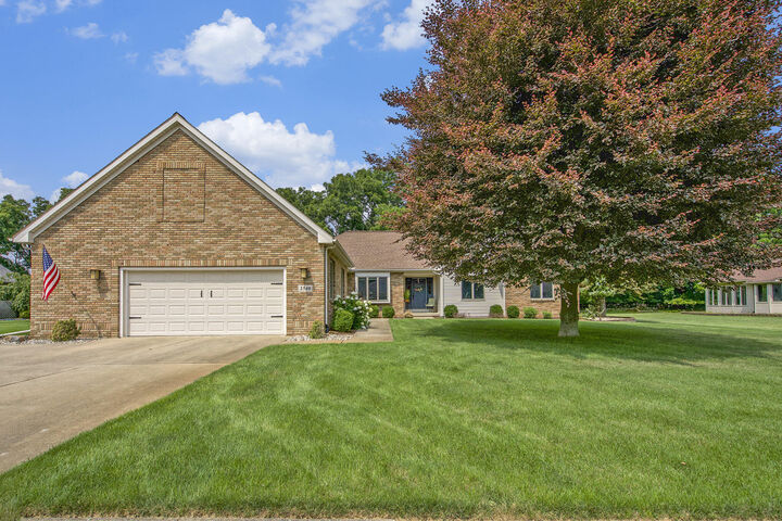 Property Photo:  2540 Meadowbrook Lane  MI 49201 